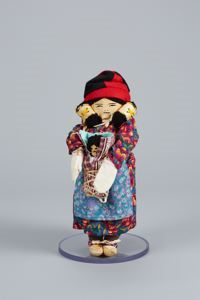 Image of Innu Tea Doll, Mother and child